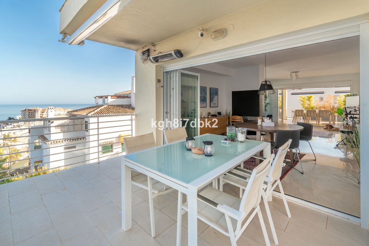Se vende Apartamento Planta Media de 3 dormitorios en Costa Del Sol, Málaga, España