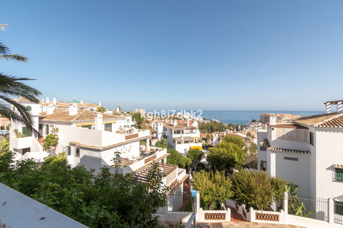 Se vende Apartamento Planta Media de 3 dormitorios en Costa Del Sol, Málaga, España