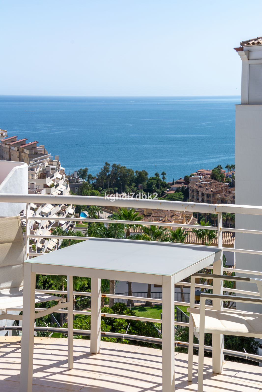 Se vende Apartamento Planta Media de 3 dormitorios en Costa Del Sol, Málaga, España
