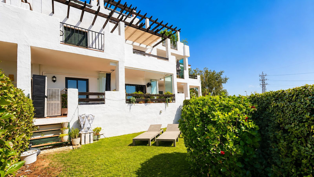 Se vende Apartamento Planta Baja de 2 dormitorios en Costa Del Sol, Málaga, España
