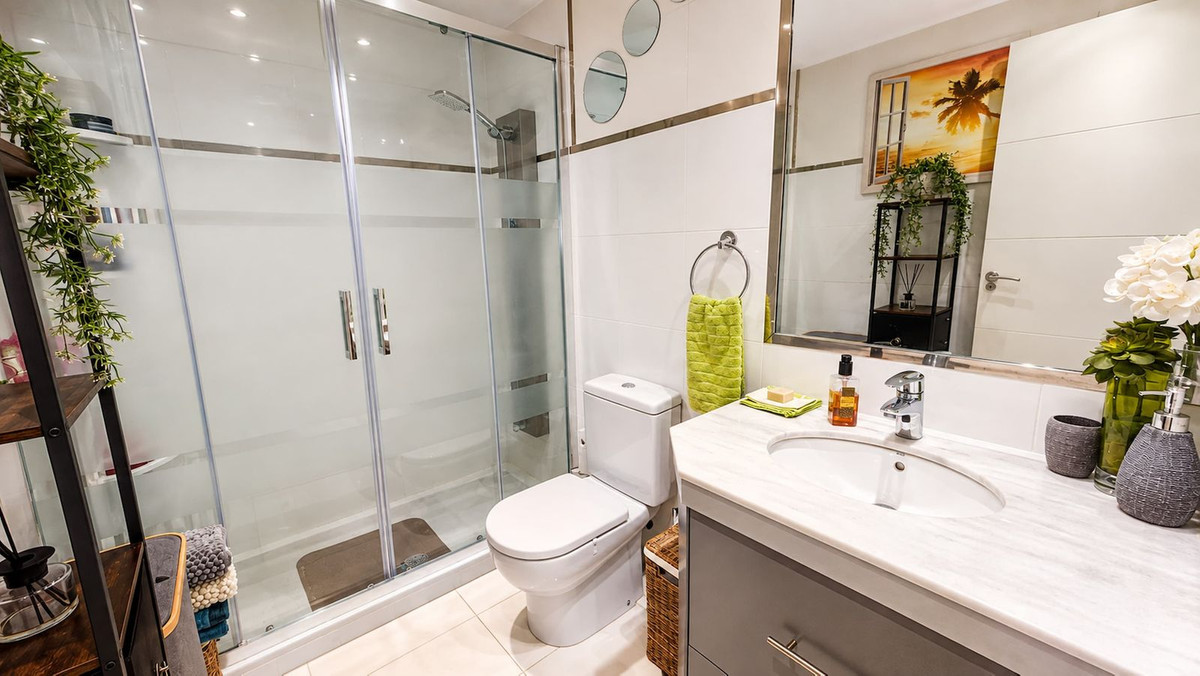 Se vende Apartamento Planta Baja de 2 dormitorios en Costa Del Sol, Málaga, España