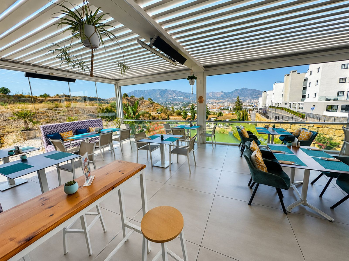 Se vende Apartamento Planta Baja de 3 dormitorios en Costa Del Sol, Málaga, España