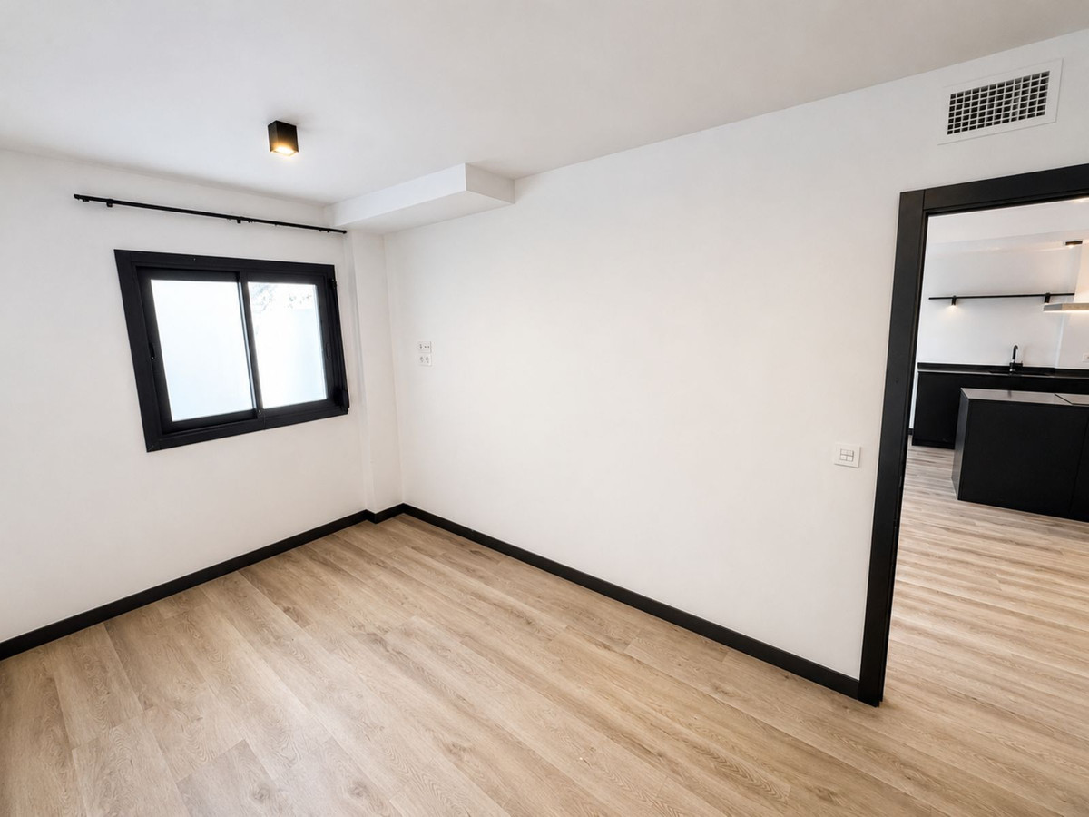 Se vende Apartamento Planta Baja de 3 dormitorios en Costa Del Sol, Málaga, España