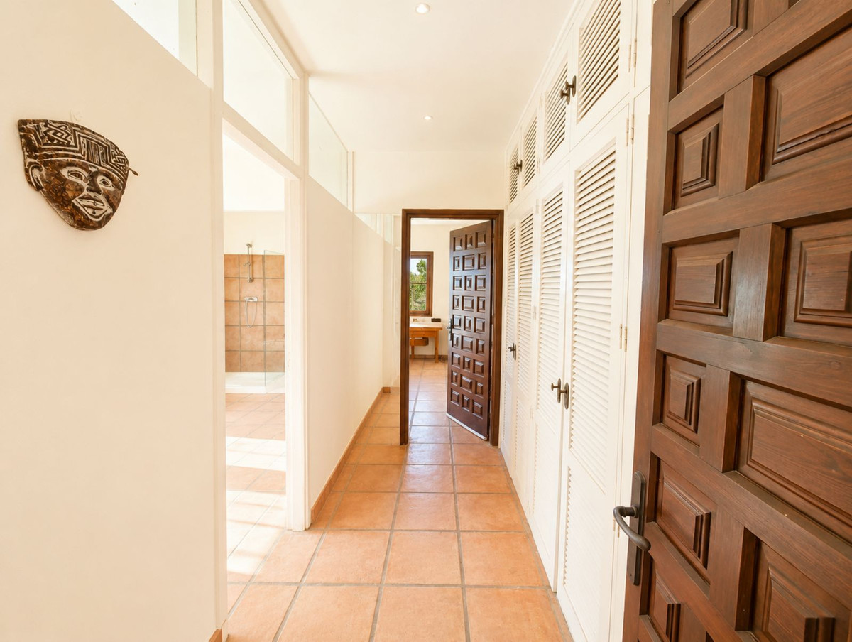 4 Bed Townhouse for sale in Estepona Costa Del Sol, Málaga, Spain