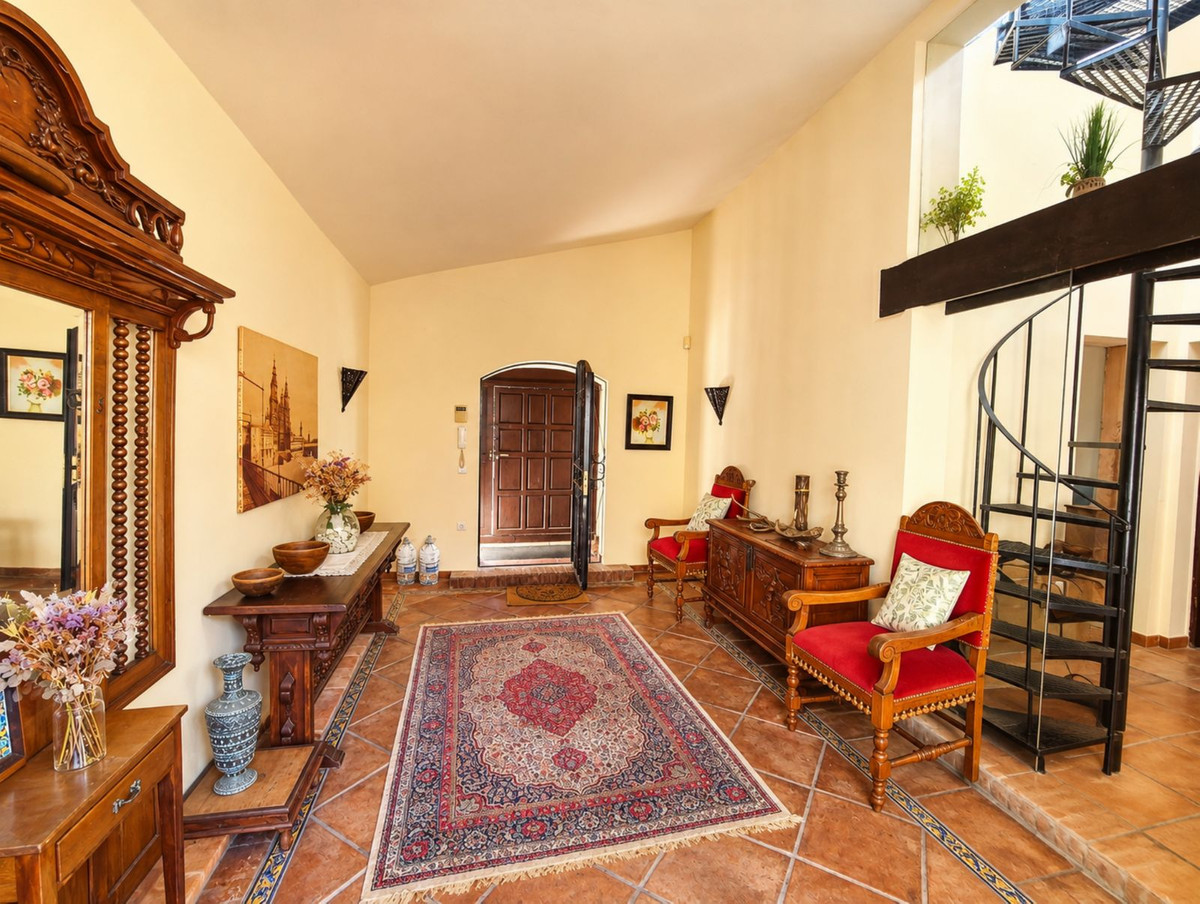 4 Bed Townhouse for sale in Estepona Costa Del Sol, Málaga, Spain
