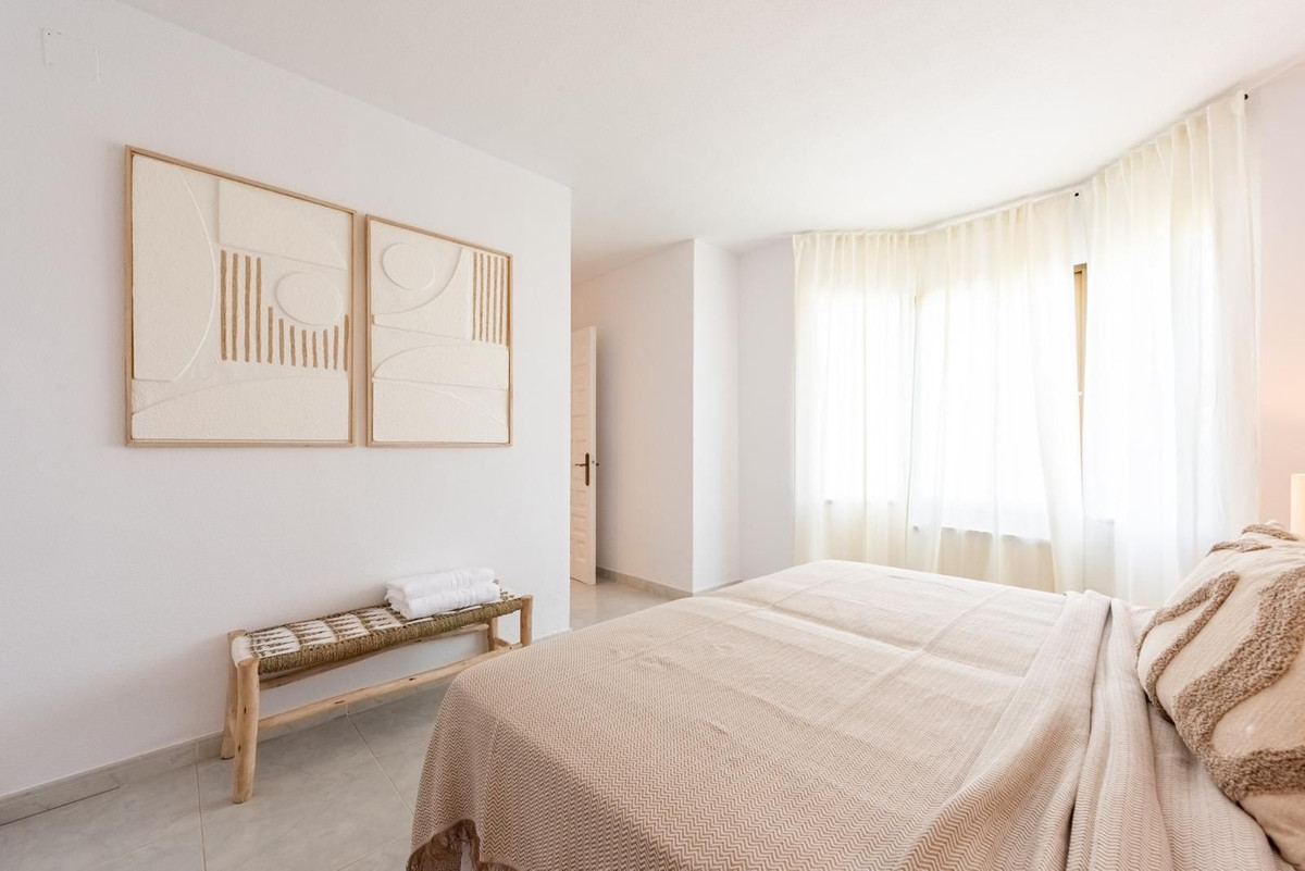 3 Bed Townhouse for sale in Estepona Costa Del Sol, Málaga, Spain