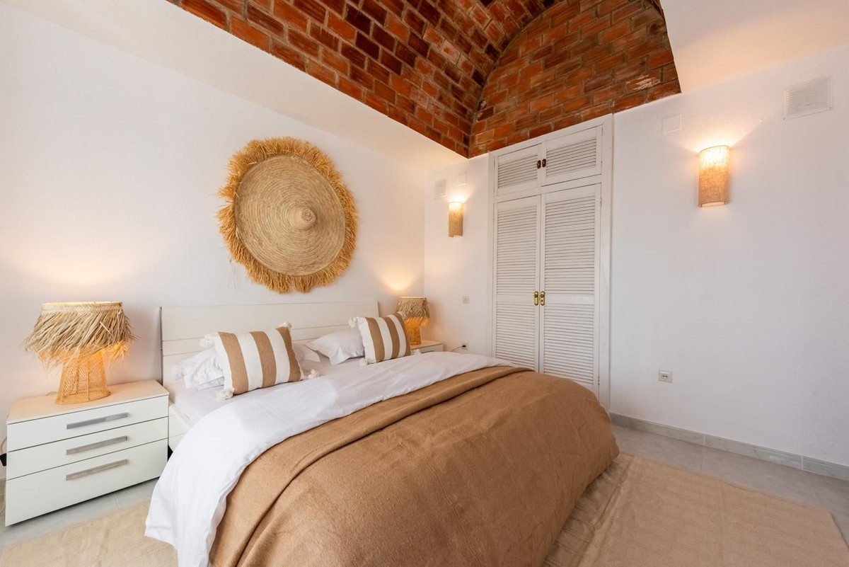 3 Bed Townhouse for sale in Estepona Costa Del Sol, Málaga, Spain