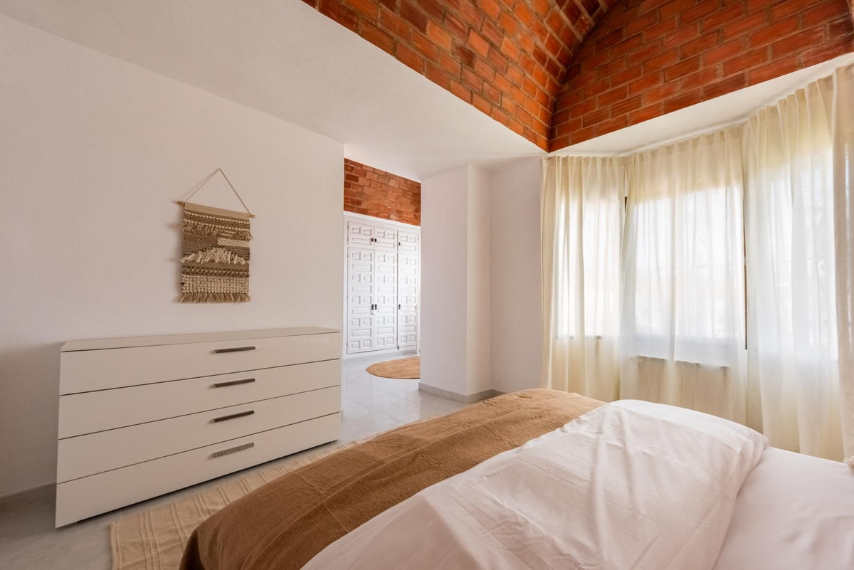 3 Bed Townhouse for sale in Estepona Costa Del Sol, Málaga, Spain