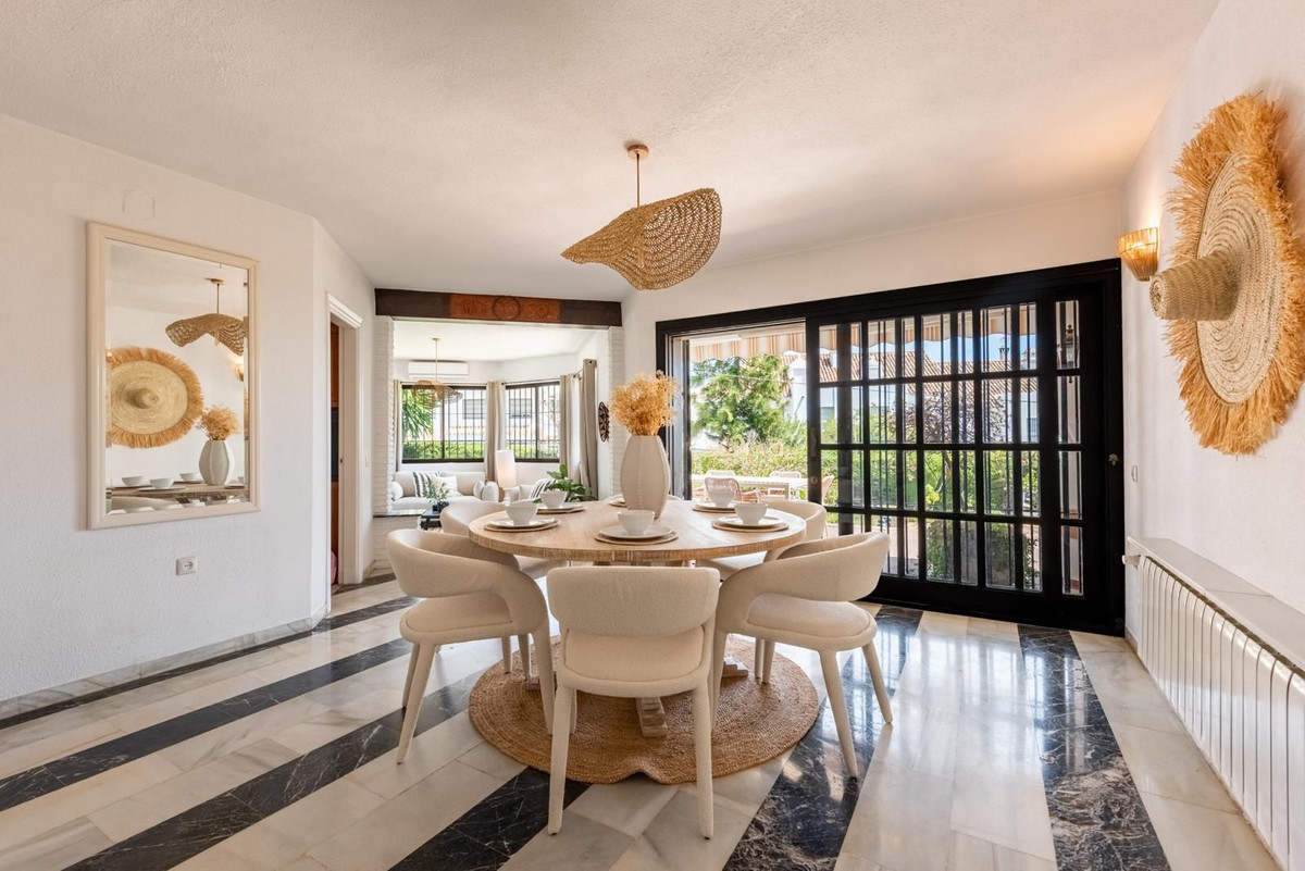3 Bed Townhouse for sale in Estepona Costa Del Sol, Málaga, Spain