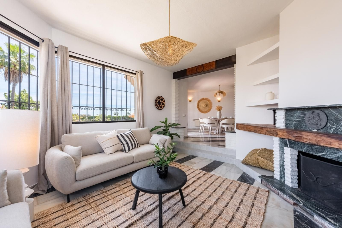3 Bed Townhouse for sale in Estepona Costa Del Sol, Málaga, Spain