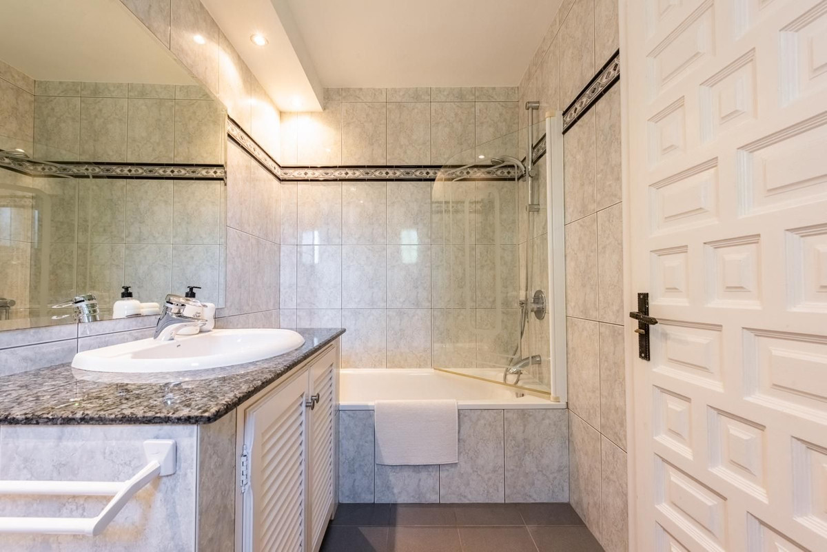 3 Bed Townhouse for sale in Estepona Costa Del Sol, Málaga, Spain