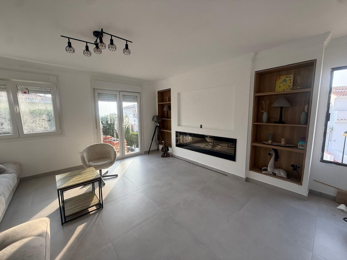 Se vende Pareada de 3 dormitorios en Costa Del Sol, Málaga, España