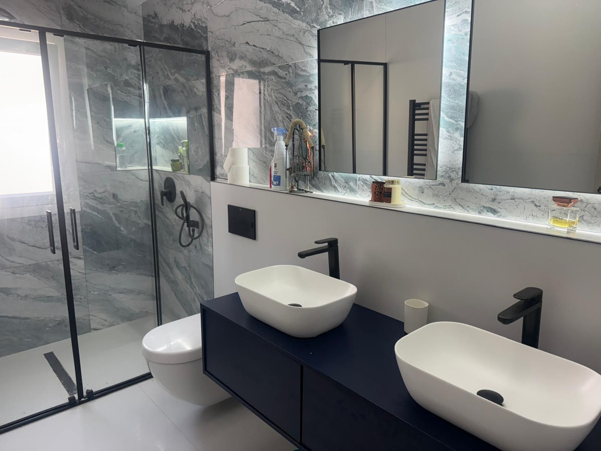 Se vende Pareada de 3 dormitorios en Costa Del Sol, Málaga, España