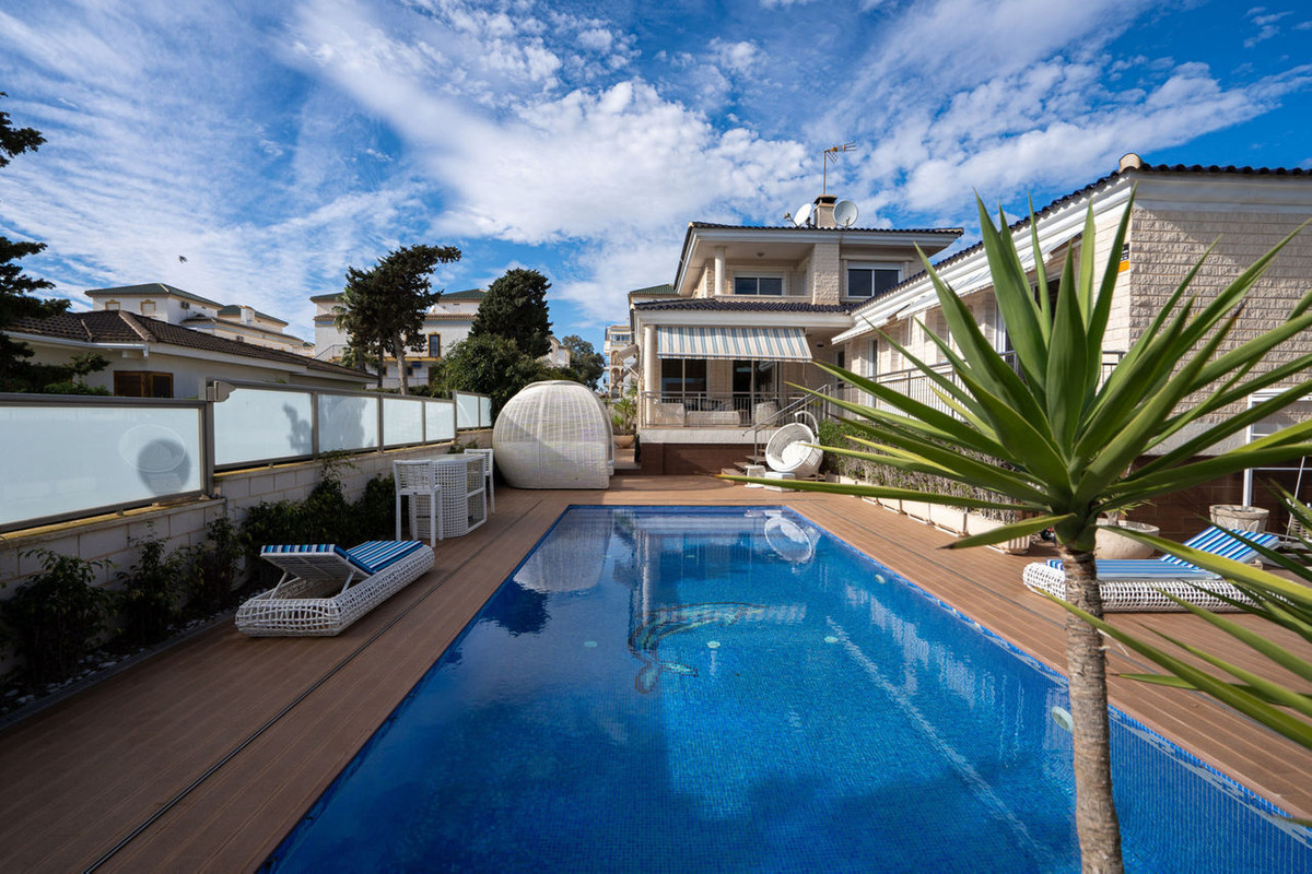 5 Bed Townhouse for sale in La Mata Costa Blanca, Alicante, Spain