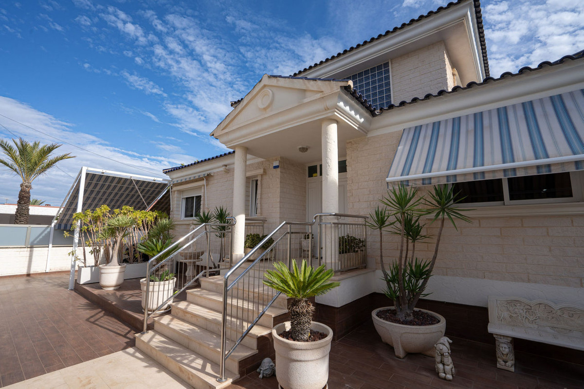 5 Bed Townhouse for sale in La Mata Costa Blanca, Alicante, Spain