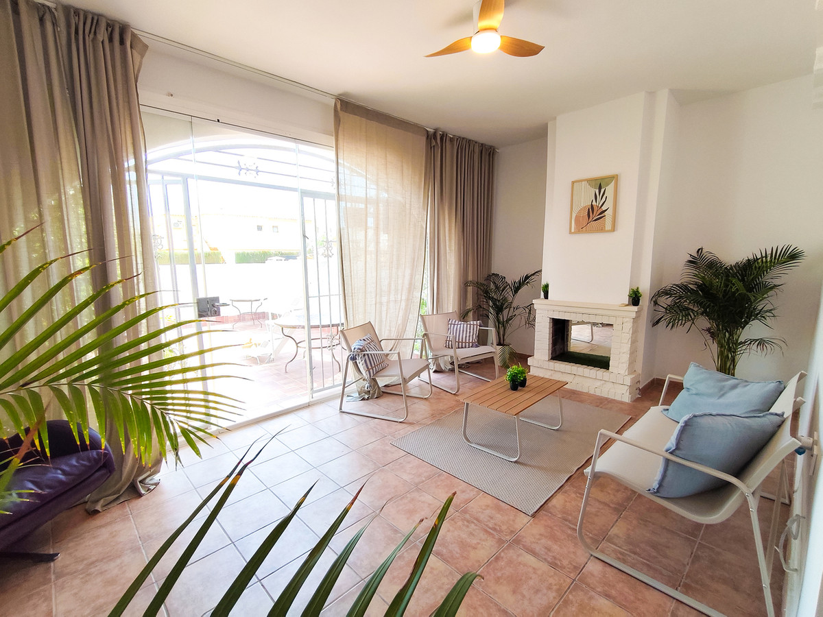 3 Bed Townhouse for sale in Playa Flamenca Costa Blanca, Alicante, Spain