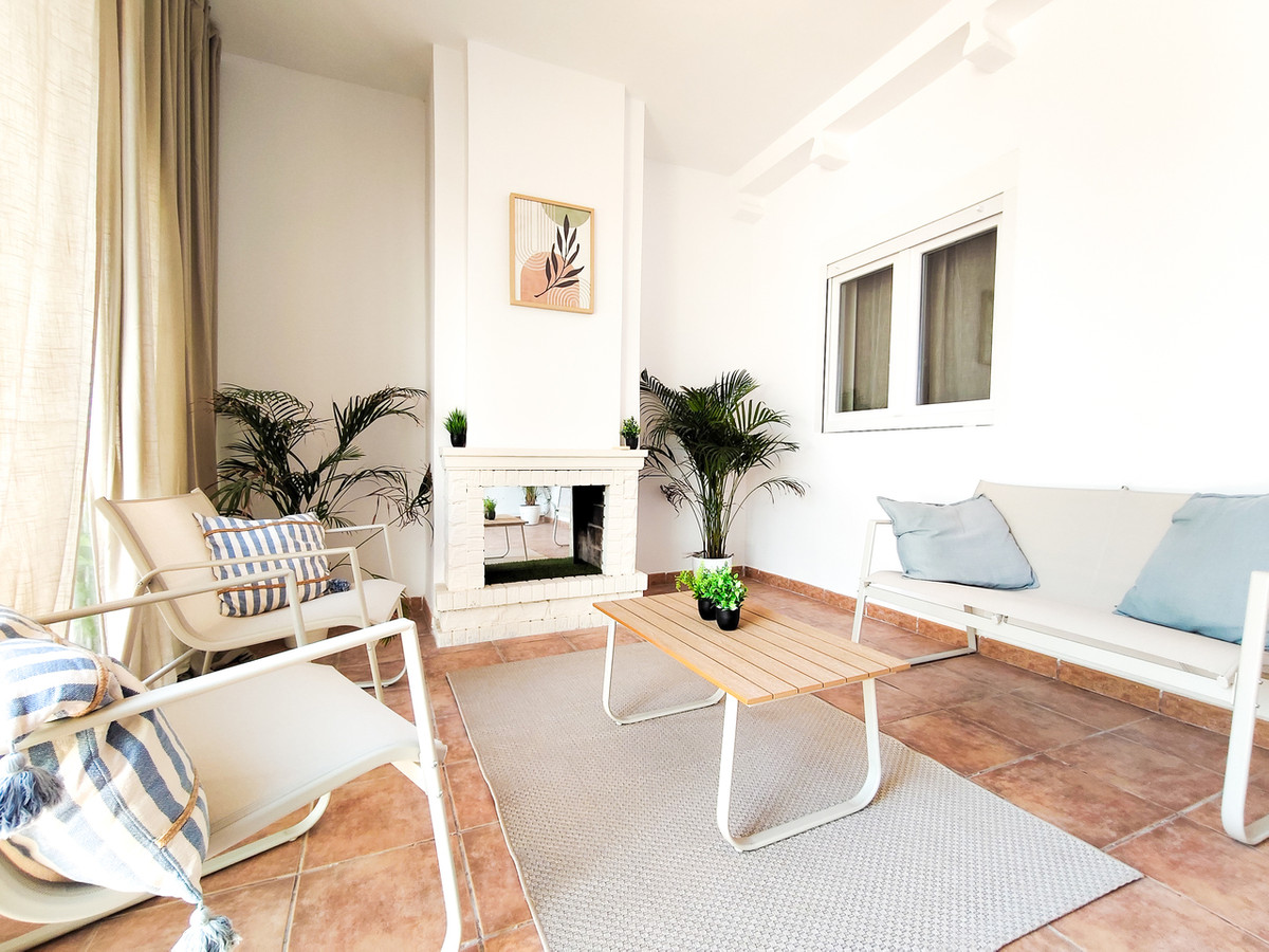 3 Bed Townhouse for sale in Playa Flamenca Costa Blanca, Alicante, Spain