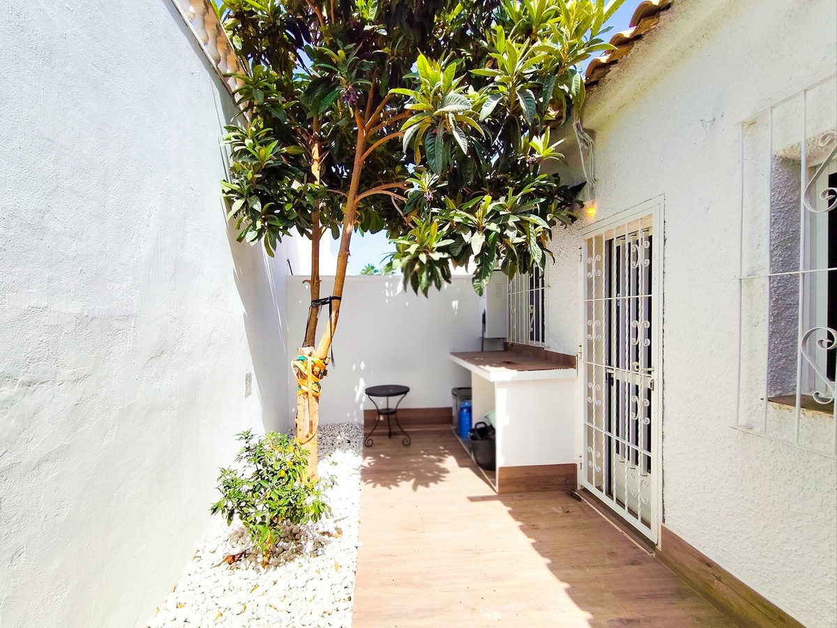 3 Bed Townhouse for sale in Playa Flamenca Costa Blanca, Alicante, Spain