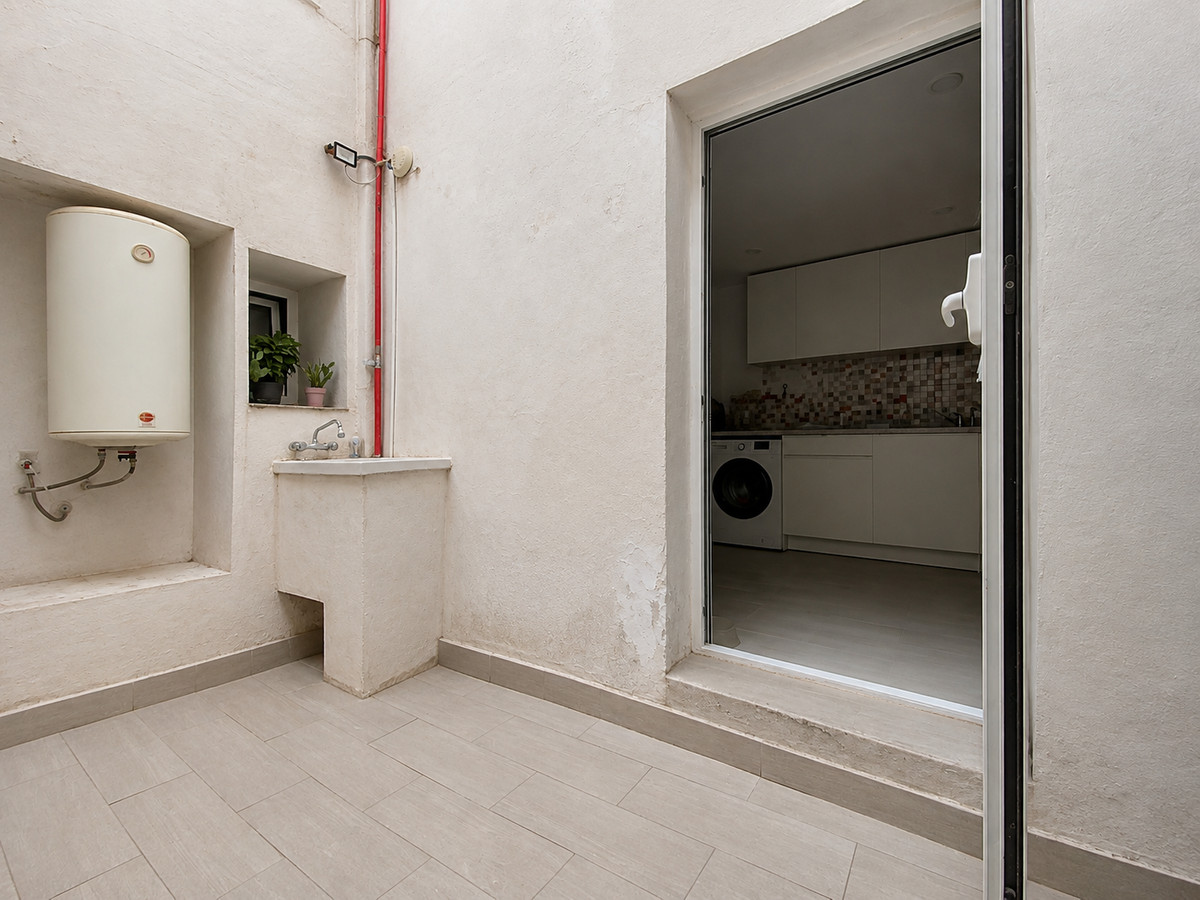3 Bed Townhouse for sale in Estepona Costa Del Sol, Málaga, Spain