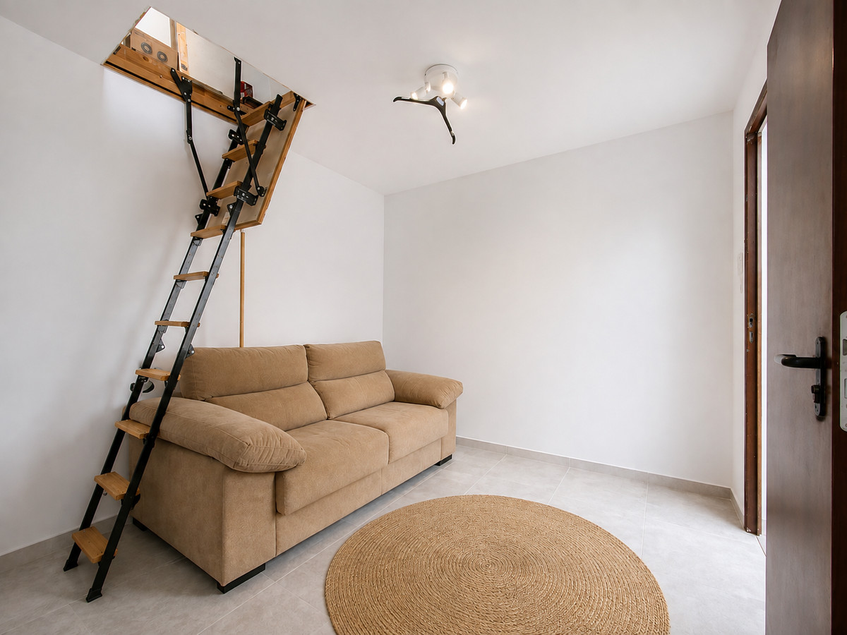 3 Bed Townhouse for sale in Estepona Costa Del Sol, Málaga, Spain