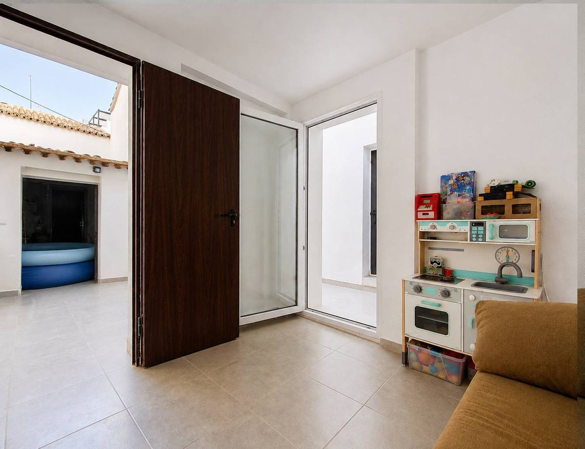 3 Bed Townhouse for sale in Estepona Costa Del Sol, Málaga, Spain