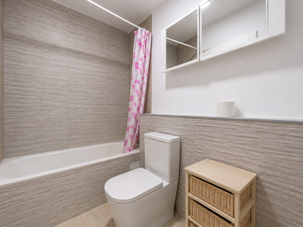 3 Bed Townhouse for sale in Estepona Costa Del Sol, Málaga, Spain