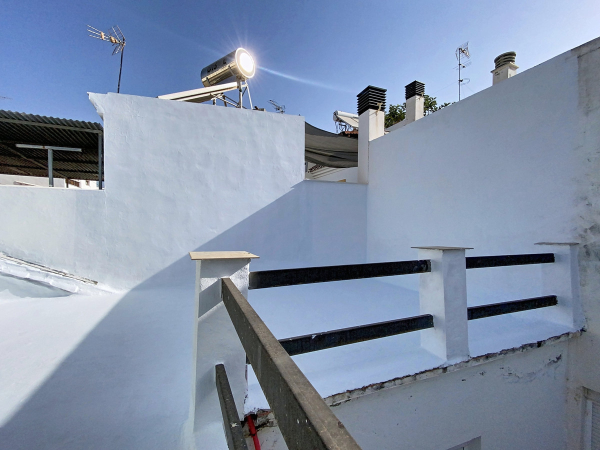 3 Bed Townhouse for sale in Estepona Costa Del Sol, Málaga, Spain