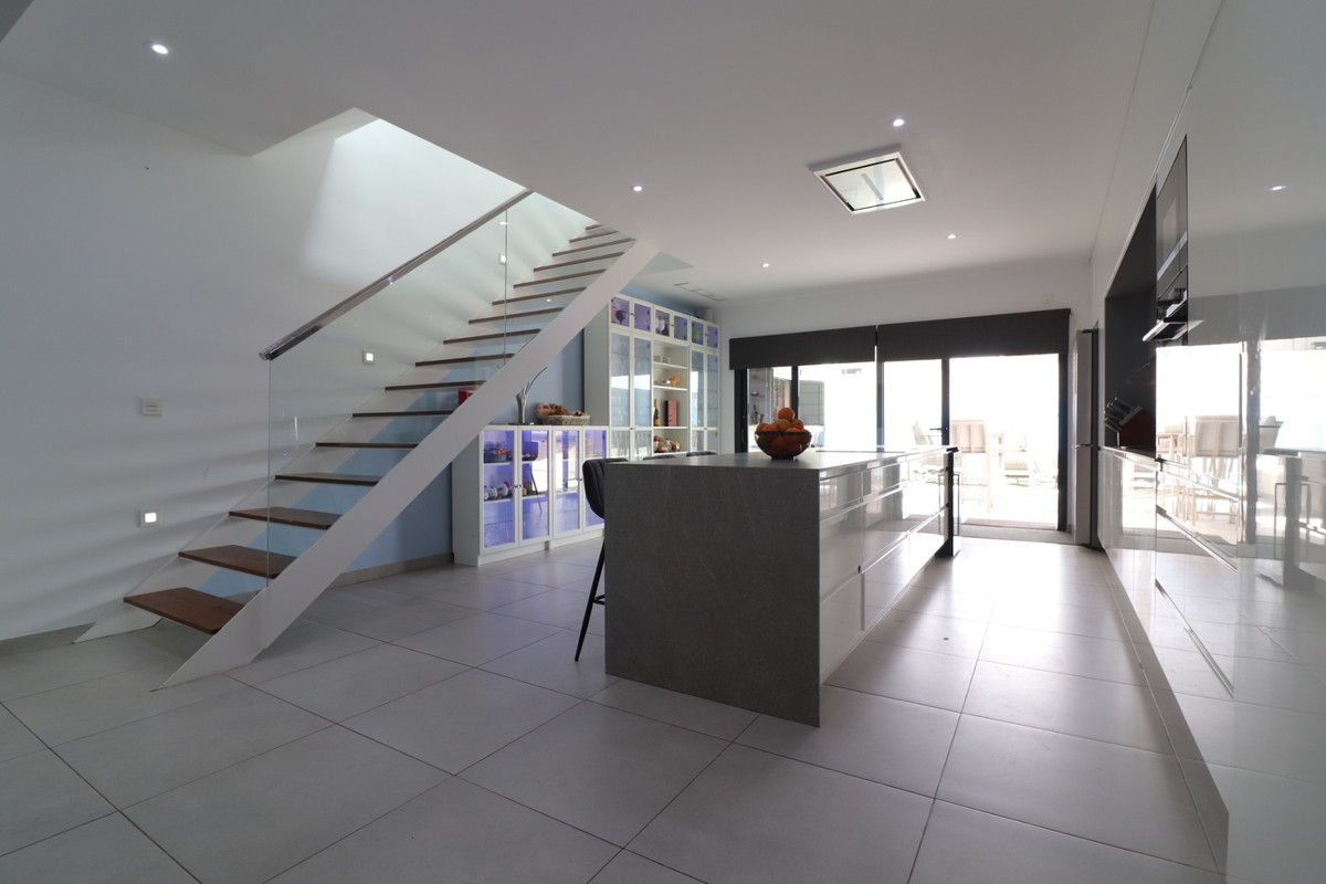 4 Bed Townhouse for sale in Benijofar Costa Blanca, Alicante, Spain