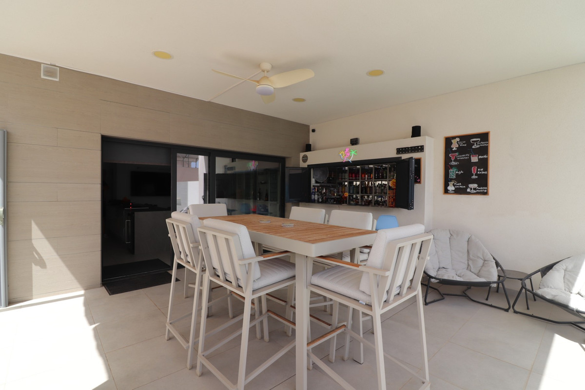 4 Bed Townhouse for sale in Benijofar Costa Blanca, Alicante, Spain