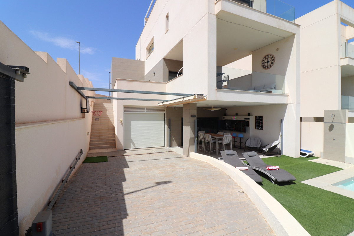 4 Bed Townhouse for sale in Benijofar Costa Blanca, Alicante, Spain