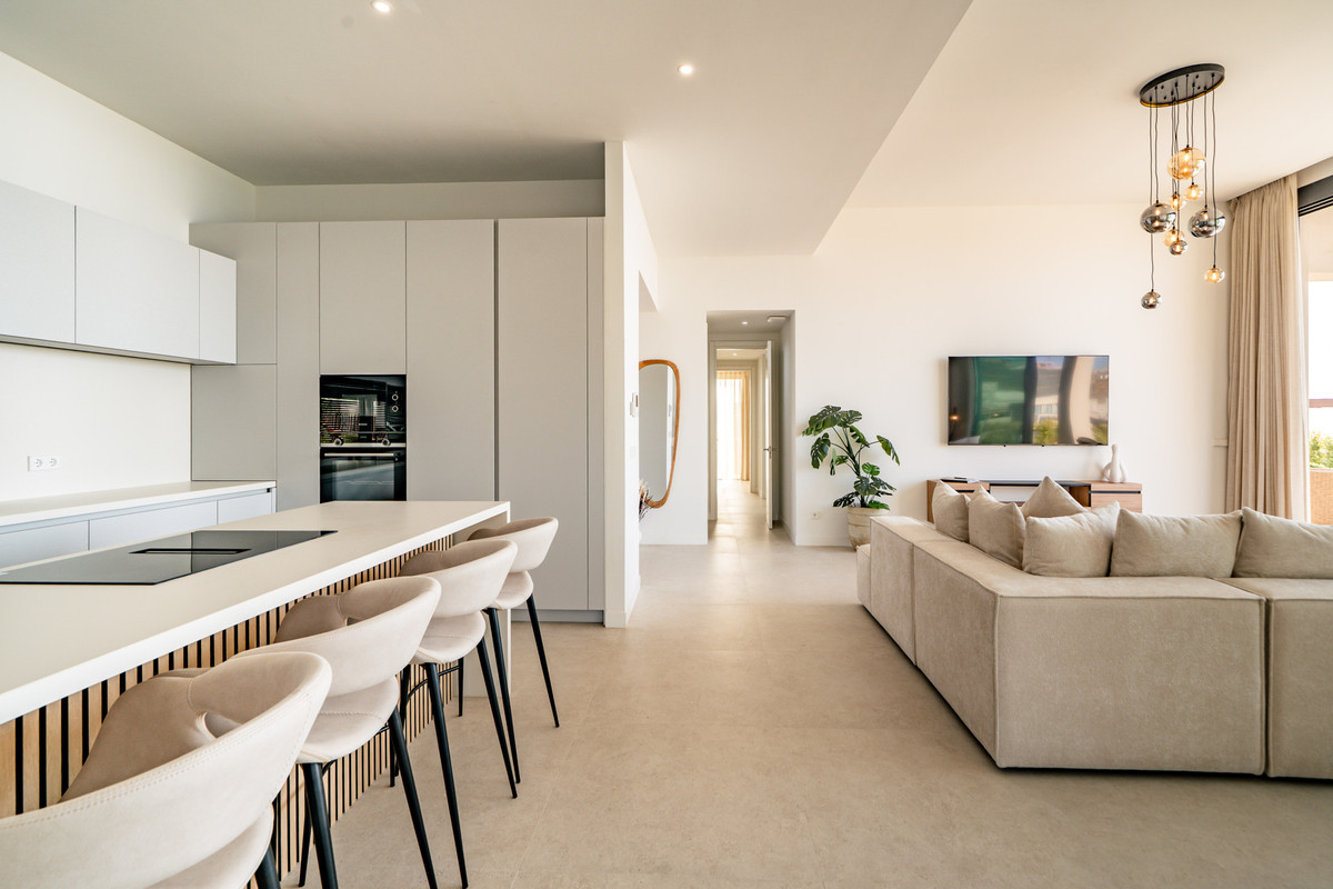 3 Bed Townhouse for sale in Benahavís Costa Del Sol, Málaga, Spain