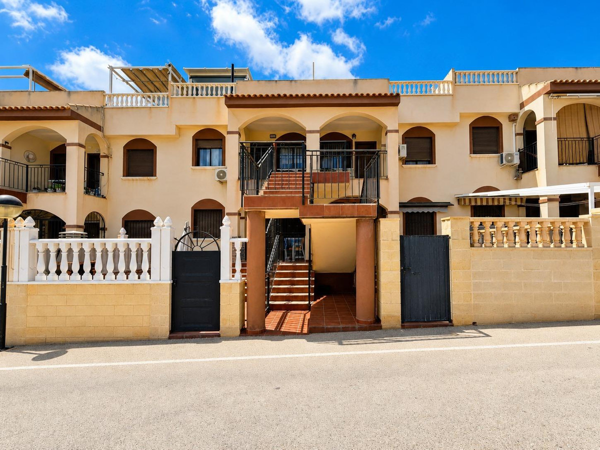 3 Bed Townhouse for sale in Aguas Nuevas Costa Blanca, Alicante, Spain
