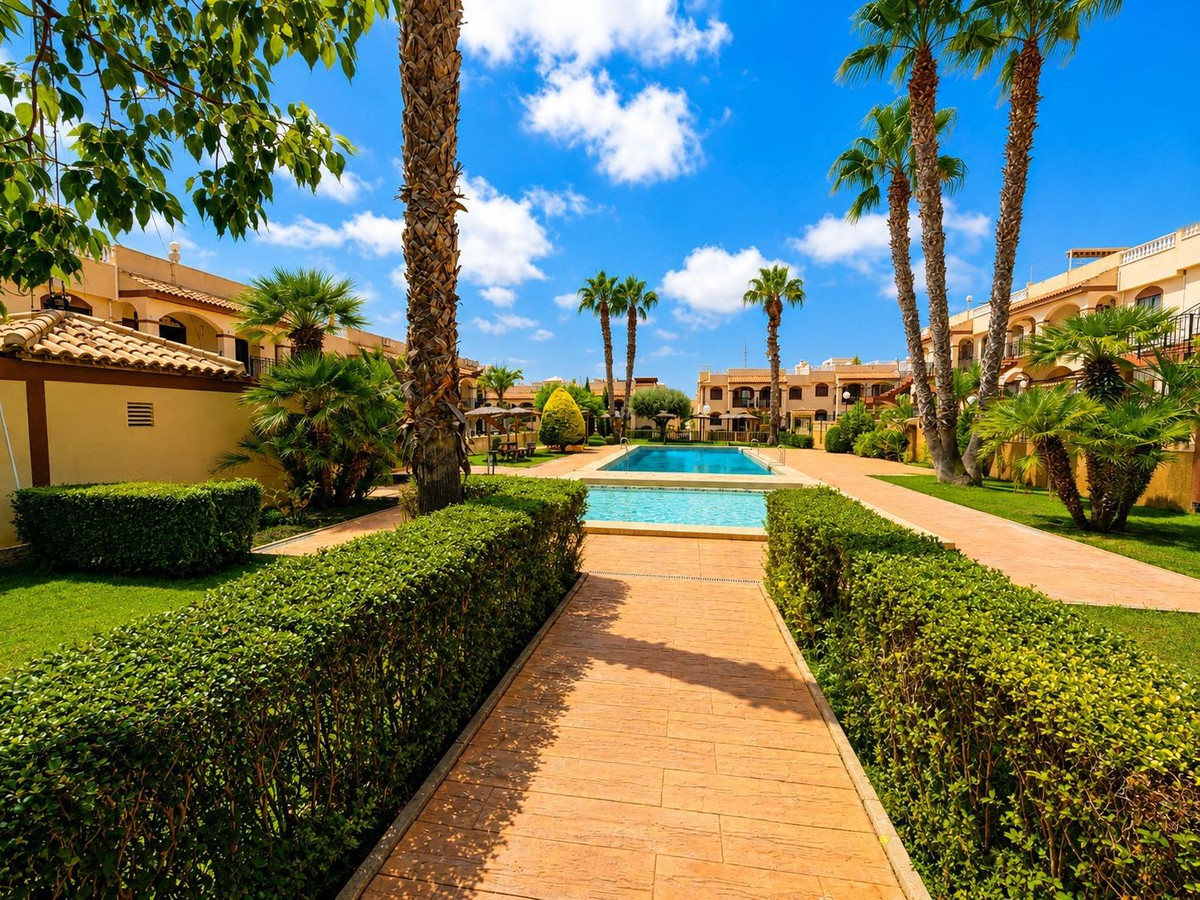 3 Bed Townhouse for sale in Aguas Nuevas Costa Blanca, Alicante, Spain