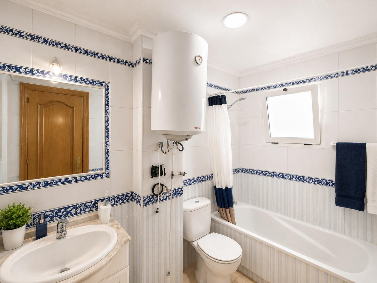 2 Bed Apartment for sale in Playa Del Cura Costa Blanca, Alicante, Spain