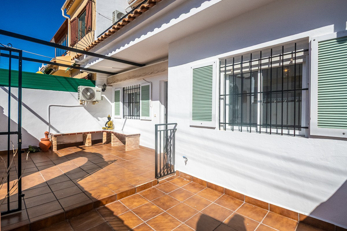 3 Bed Townhouse for sale in San Miguel De Salinas Costa Blanca, Alicante, Spain