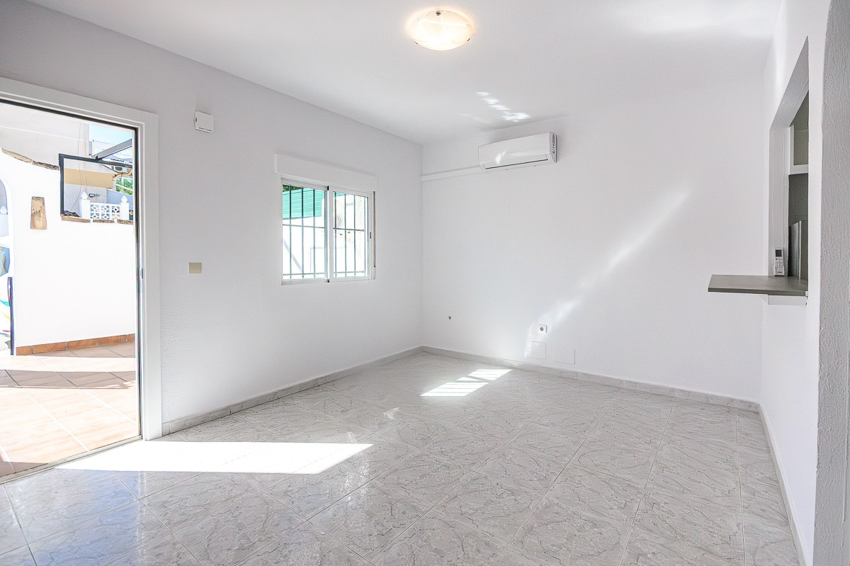 3 Bed Townhouse for sale in San Miguel De Salinas Costa Blanca, Alicante, Spain