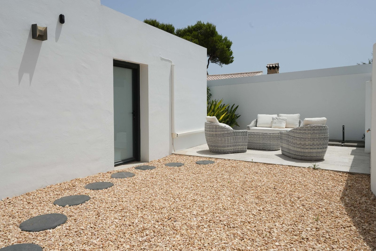 7 Bed Townhouse for sale in Moraira Costa Blanca, Alicante, Spain