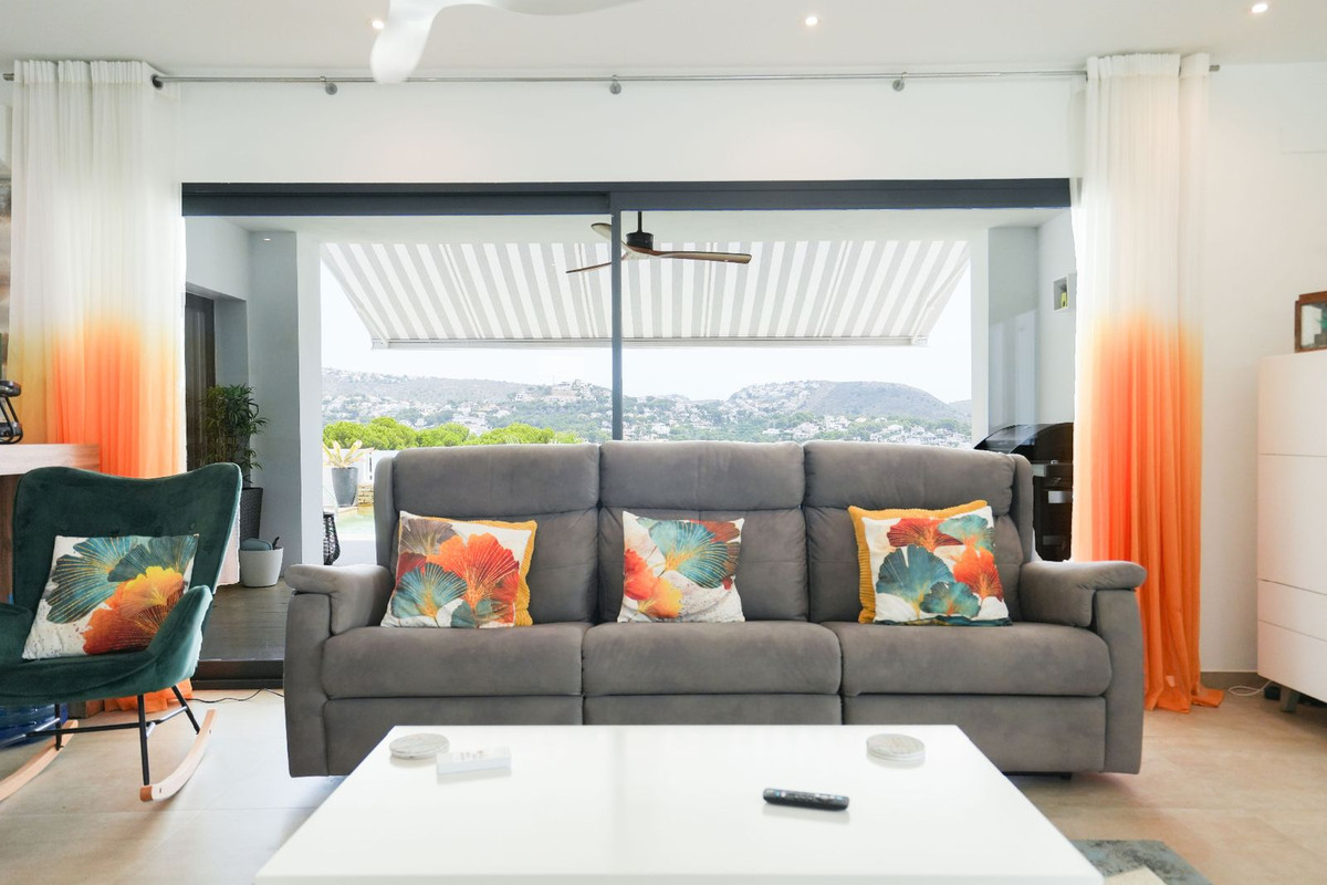 7 Bed Townhouse for sale in Moraira Costa Blanca, Alicante, Spain