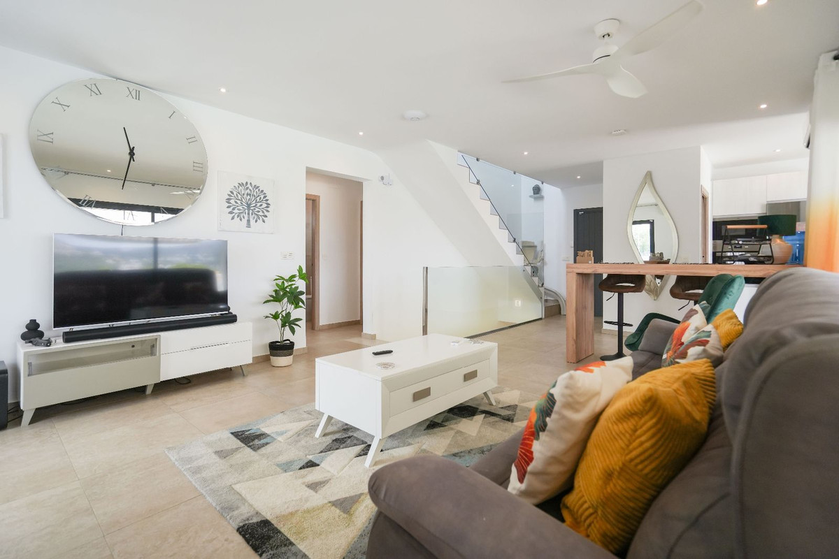 7 Bed Townhouse for sale in Moraira Costa Blanca, Alicante, Spain