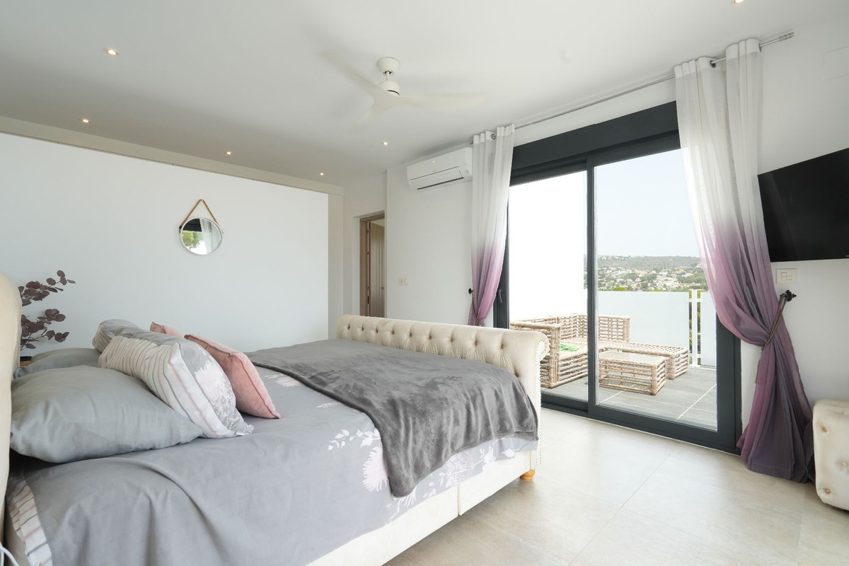 7 Bed Townhouse for sale in Moraira Costa Blanca, Alicante, Spain