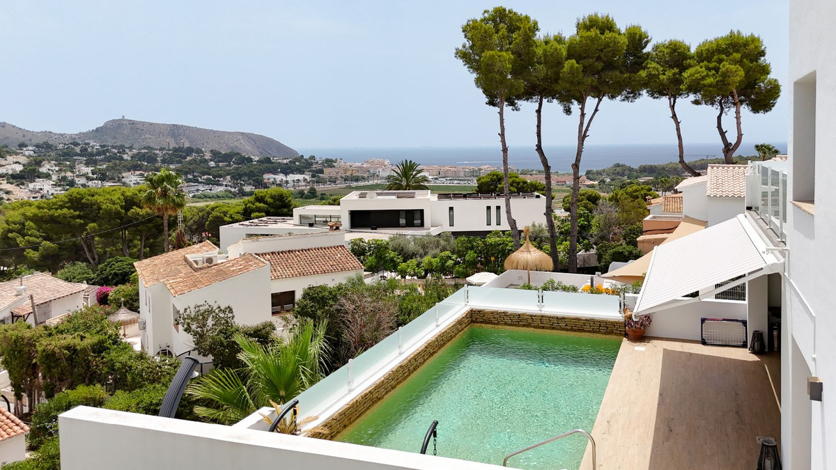 7 Bed Townhouse for sale in Moraira Costa Blanca, Alicante, Spain