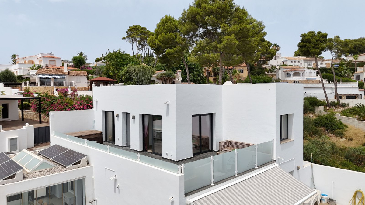 7 Bed Townhouse for sale in Moraira Costa Blanca, Alicante, Spain