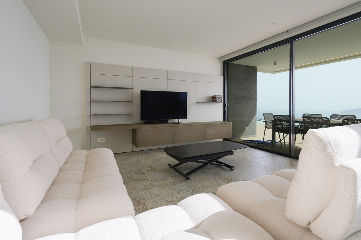 Se vende Villa - Chalet de 5 dormitorios en Costa Blanca, Alicante, España