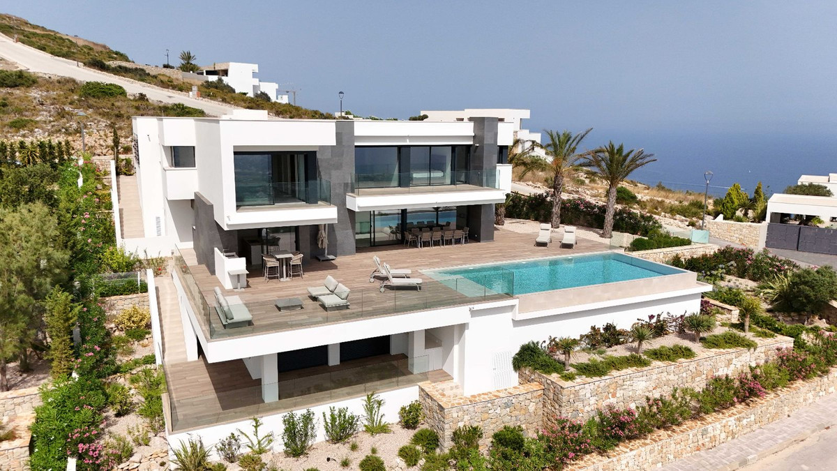 Se vende Villa - Chalet de 5 dormitorios en Costa Blanca, Alicante, España