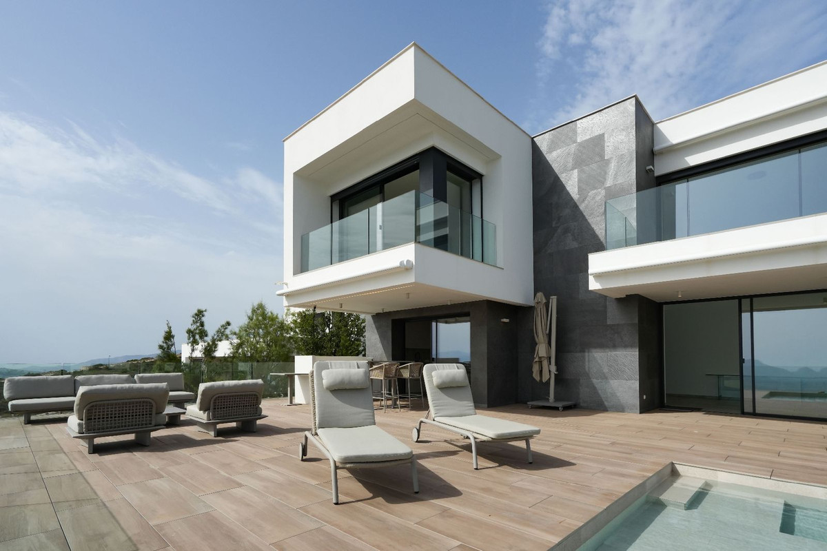 Se vende Villa - Chalet de 5 dormitorios en Costa Blanca, Alicante, España