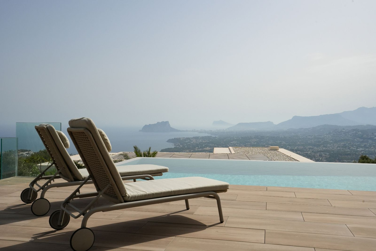 Se vende Villa - Chalet de 5 dormitorios en Costa Blanca, Alicante, España