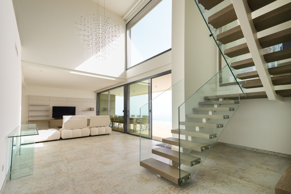 Se vende Villa - Chalet de 5 dormitorios en Costa Blanca, Alicante, España