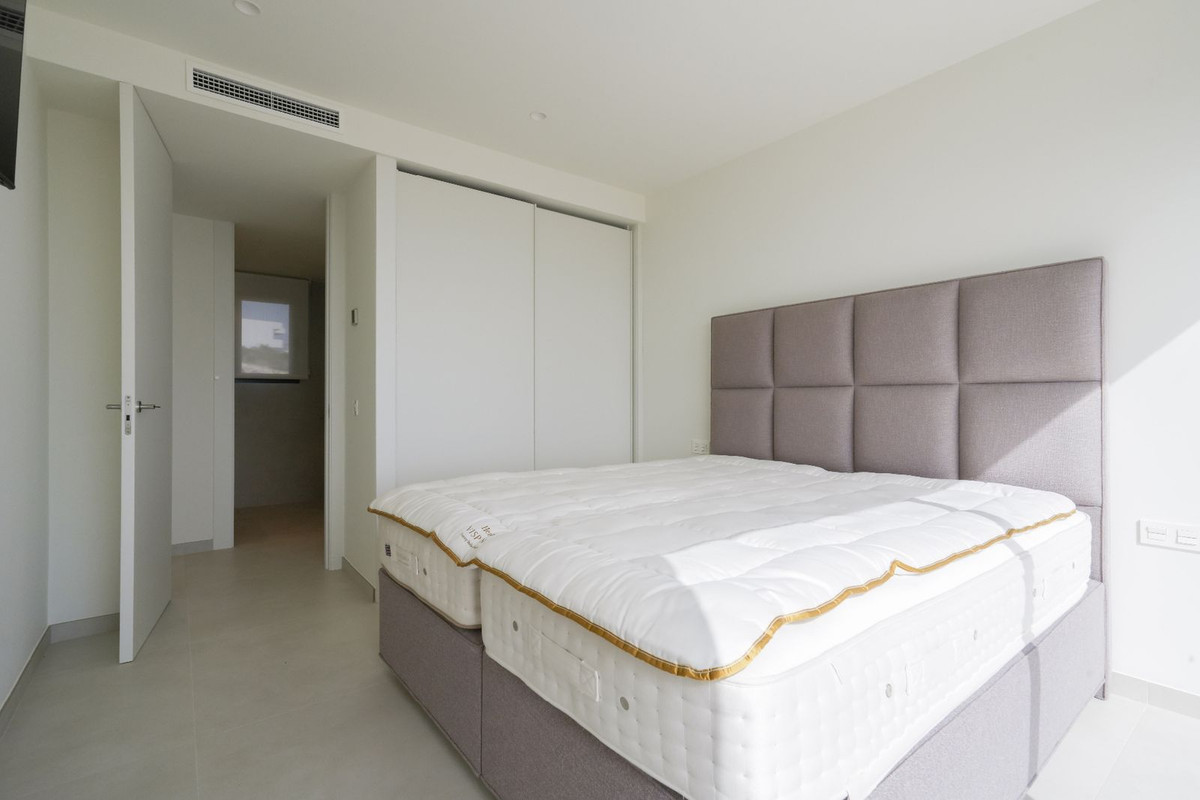 Se vende Villa - Chalet de 5 dormitorios en Costa Blanca, Alicante, España