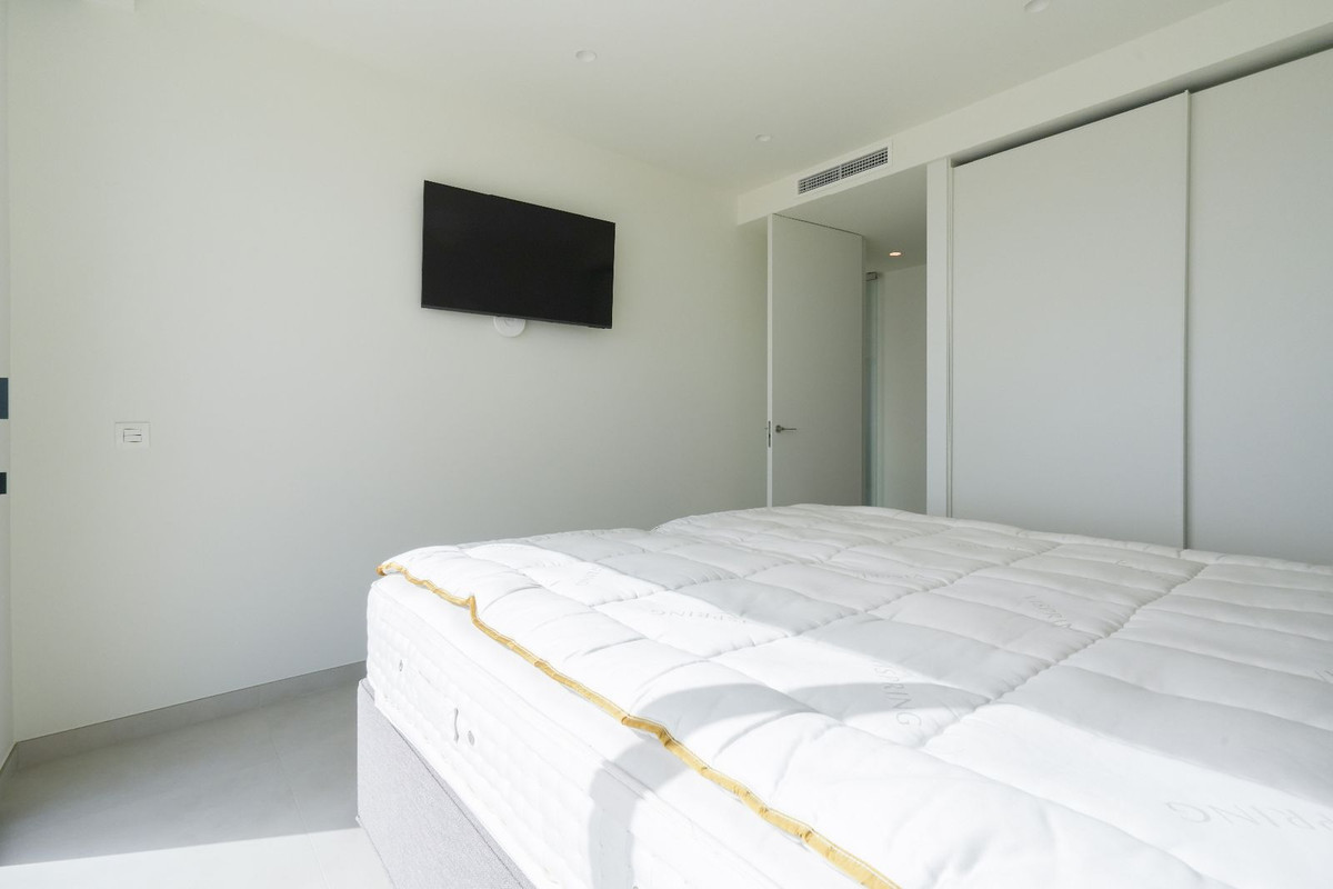 Se vende Villa - Chalet de 5 dormitorios en Costa Blanca, Alicante, España