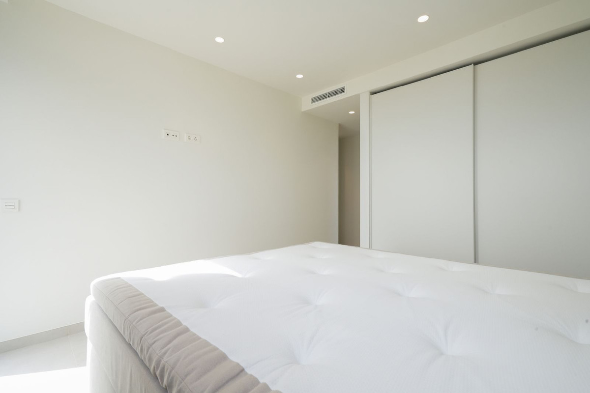 Se vende Villa - Chalet de 5 dormitorios en Costa Blanca, Alicante, España
